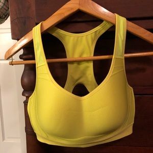 Gymshark Apex Sports Bra Size Medium Lime Green GLSB4457-LGN - AW20-392
